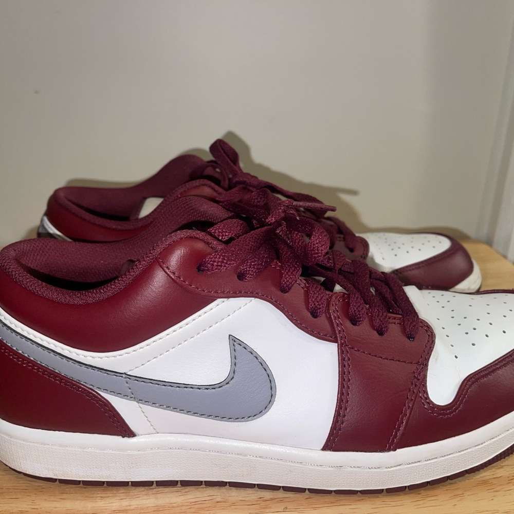 Jordan 1 Low - Men's Burgundy and White Sneakers